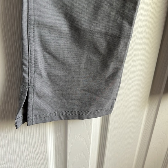 Figs Kade Cargo Scrub Pants - Picture 3 of 8